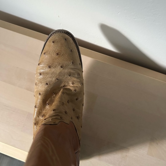 Leather cowgirl cowboy boots! Well loved, ready for a new pair - Picture 3 of 4